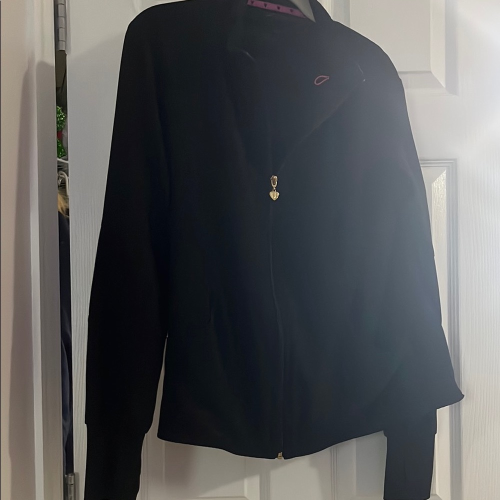 HeartSoul Black light weight Jacket Classic Style. Great for healthcare worker.